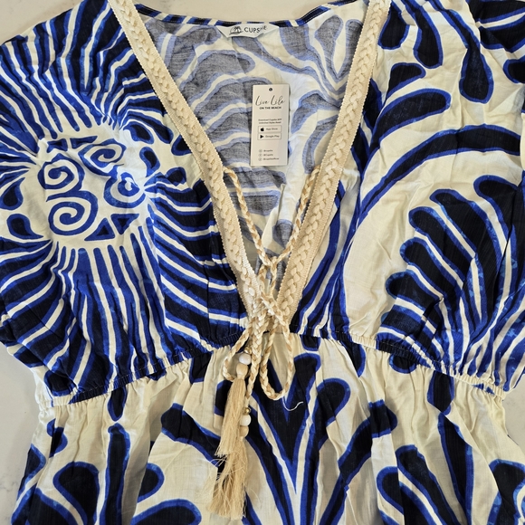 Cupshe Navy and Cream Patterned Maxi Dress - Picture 10 of 16